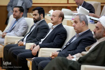 محفل انس با قرآن با حضور استاندار و فعالین قرآنی در قزوین