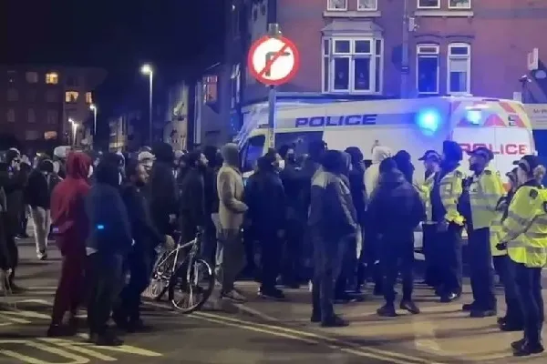 Dozens Arrested in Leicester Following Hindu-Muslim Clashes