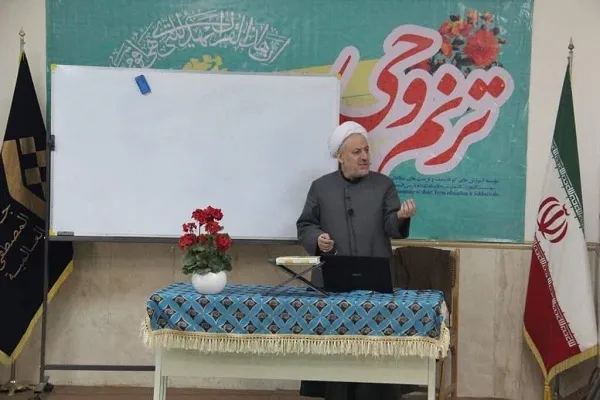 سومین جلسه نشست علمی تبیین اصول اعتقادی در قرآن برگزار شد