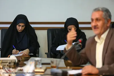 نشست «ادبیات خلاقانه و نوجوان امروز» در دفتر تبلیغات اسلامی اصفهان