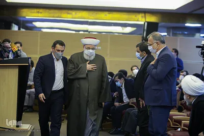 بازدید میهمانان کنفرانس وحدت اسلامی از برج میلاد