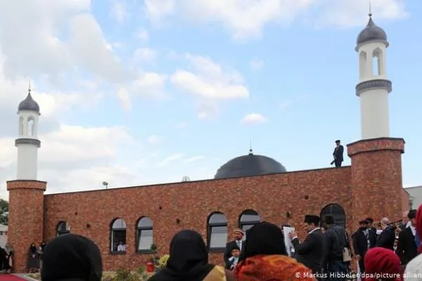 تحقیقات پلیس آلمان درباره هتک حرمت مسجدی در «نیدرزاکسن»