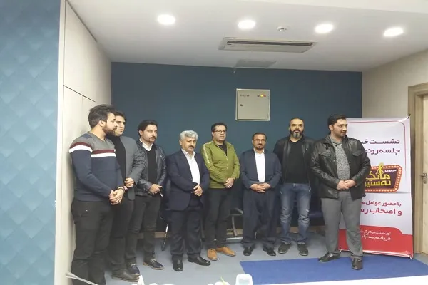 اهدای لباس مدارس به ۱۰۰۰ دانش‌آموز بی‌بضاعت کردستانی