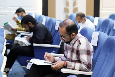 آزمون کتبی ارزیابی حافظان در اهواز