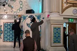 Vorbereitung auf Monat Ramadan durch Reinigung und Staubwischen+ Bilder