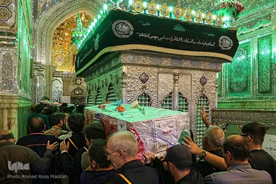 خاکسپاری پیکر مطهر ۶ شهید حمله تروریستی در حرم شاهچراغ(ع)