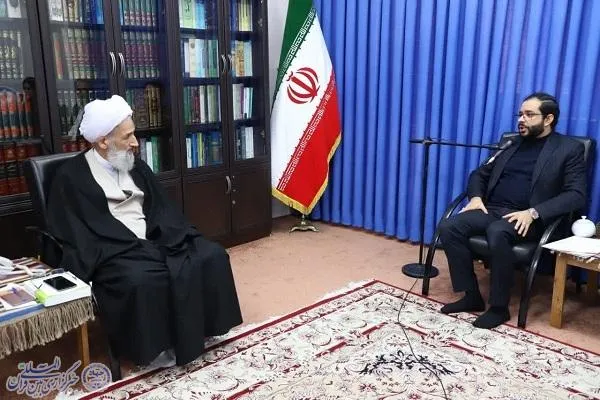 دیدار معاون توسعه مدیریت و منابع استانداری با  نماینده ولی فقیه در مازندران