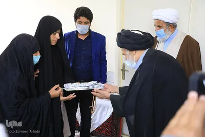 دیدار نماینده ولی فقیه در خراسان‌جنوبی با خانواده شهدای روحانی