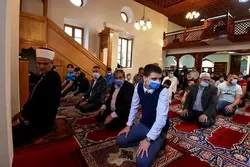 Sala ya Idi duniani kwa kuzingatia kanuni za kuzia kuenea COVID-19 + Video