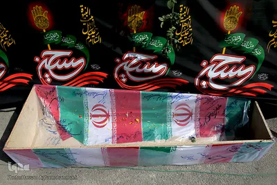 تشییع پیکرهای مطهر دو شهید گمنام دفاع مقدس در شهرک آسمان پایگاه یکم شکاری مهرآباد
