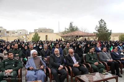 نواختن زنگ انقلاب در یزد