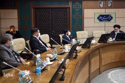 مراسم تجلیل از آیت الله محقق داماد