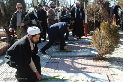 تجدید میثاق دانشگاهیان با شهدای انقلاب اسلامی در اراک