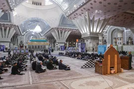 مراسم نثار تاج گل و تجدید بیعت جامعه قرآنی با آرمان‌های امام خمینی(ره) و مقام معظم رهبری