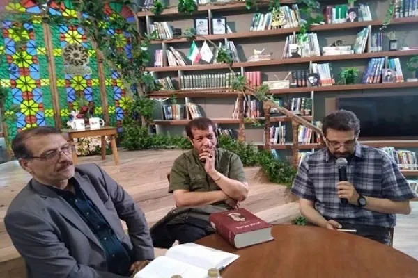 حماسه‌سرایی، تجلی جهاد اکبر در شعر فارسی است
