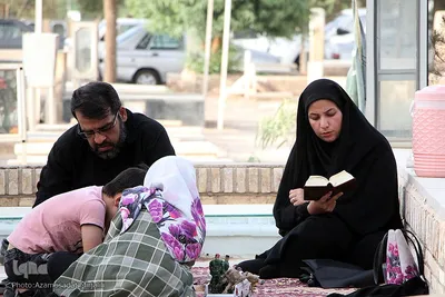 مراسم معنوی دعای عرفه در گلزار شهدای خلدبرین یزد