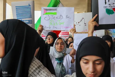 تجمع پرشور دانشگاهیان علوم پزشکی شیراز در محکومیت جنایات رژیم صهیونیستی‎