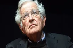 Chomsky: Trump denkt nur an Iran-Angriff