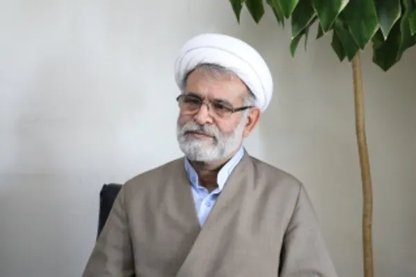 گروه‌های تحقیق در حفظ اسرار و رعایت حریم شخصی افراد بکوشند
