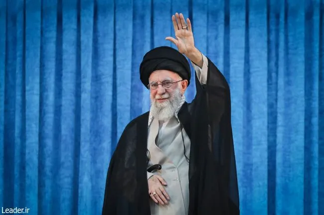 O Líder da Revolução: Imam Khomeini Estabeleceu os Princípios da Continuidade do Movimento Poderoso da Revolução