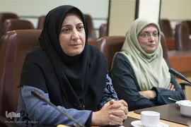 فرانک فرزدی عضو هیات علمی پژوهشکده علوم بهداشتی جهاد دانشگاهی