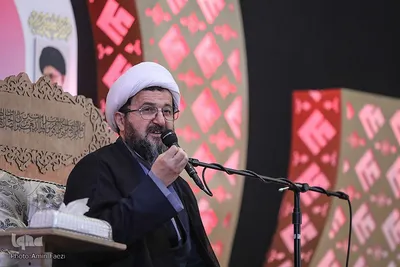 مراسم سوگواری شب شهادت امام صادق(ع) در حرم شاهچراغ