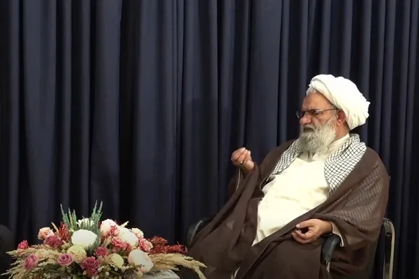 اهانت روزنامه فرانسوی به مرجعیت شیعه نیازمند پاسخی قاطع از سوی مسئولین است