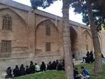مراسم سنتی نیت کردن و توسل بر امام حسین(ع) با گندم شماری و نذر گندم در اهر