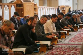 جزء خوانی بیستمین روز ماه مبارک رمضان در حرم شاهچراغ (ع)