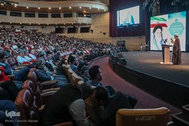 آیین گرامیداشت هفته دفاع مقدس و تجلیل از خادمان اربعین حسینی