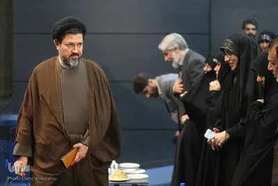 عصر شعر «به‌نام مادر»