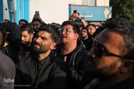 اجتماع مردم مشهد برای شهادت خادم‌الرضا(ع)