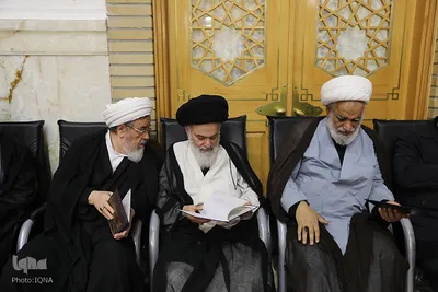 مراسم گرامیداشت رهبر شهید از سوی آیت‌الله مکارم شیرازی
