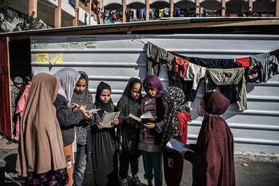 دختران غزه در اردوگاه جنگی قرآن می‌آموزند 