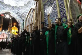 عزاداری سنتی «مشق شمشیر» نجفی‌های مقیم قم