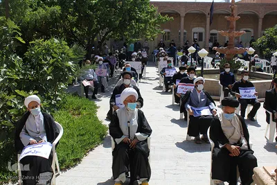اجتماع طلاب بیرجندی در پی هتک حرمت پیامبر اسلام(ص)