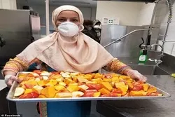 Wanawake Waislamu wagawa chakula kwa wasiojiweza Australia wakati wa corona