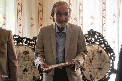 کرسی تلاوت قرآن کریم در منزل شهید محمودی به همراه رونمایی از کتاب باران نور درملایر‎