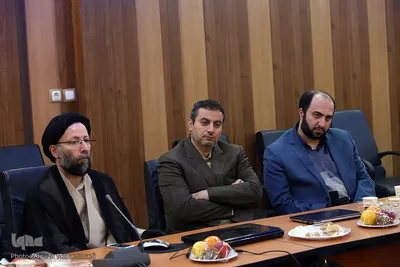 رونمایی از نشریه «رایحه» ویژه علامه کرمی در اهواز