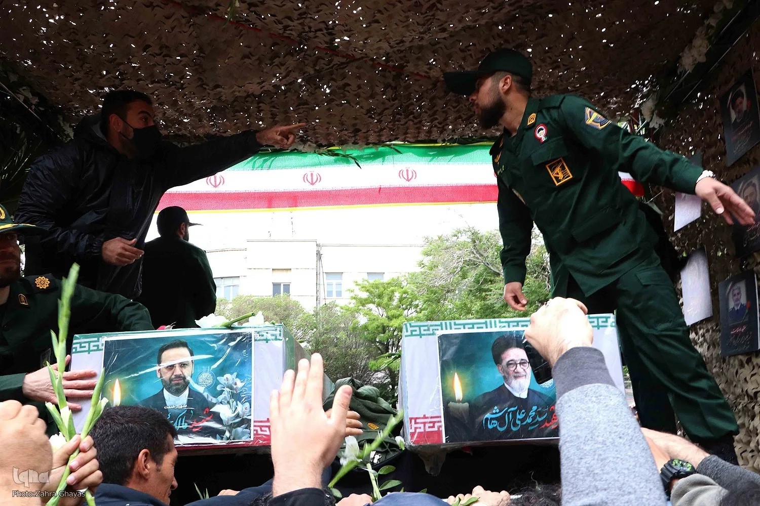 اقامة مراسم تشييع مهيب لجثمان رئيس الجمهورية ورفاقه في تبريز + صور