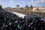 اجتماع بیعت شیرازی ها با سومین رهبر انقلاب