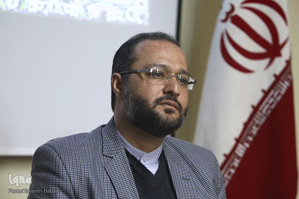 Iran distribuirà un milione di copie del Corano nei paesi arabi
