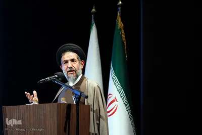 حجت‌الاسلام‌والمسلمین ابوترابی‌فرد، امام جمعه موقت در جشن آغاز پایش سلامت کارکنان شهرداری تهران