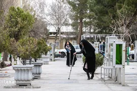 غبارروبی مزار شهدا در آخرین پنجشنبه سال ۱۳۹۷