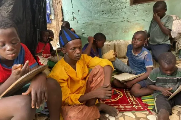 Talibés à Dakar : entre quête spirtuelle et survie quotidienne
