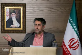  رحیم خاکی، رئیس مرکز رشد واحدهای فناور و هنرهای قرآنی جهاد دانشگاهی