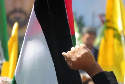 راهپیمایی روز قدس همراه با تشییع دو شهید در یزد‎