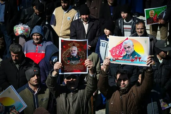 جوشش خون شهید سلیمانی در راهپیمایی 22 بهمن‌ماه هویدا بود