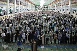 اقامه نماز عید قربان در تبریز‎‎