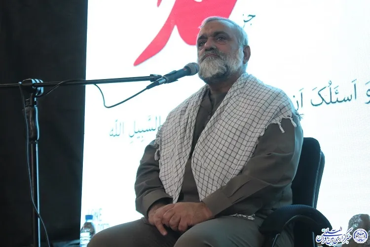 امروز انقلاب اسلامی در قله‌های آزادی‌خواهی جهان ایستاده است